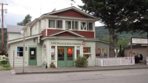 Historic Skagway Inn